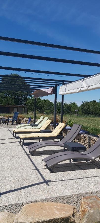 Sharecroppers Cottage With Swimming Pool Pageas Luaran gambar